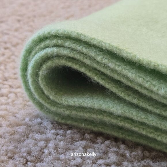 Thick Cashmere Scarf Knit Pastel Green - Picture 12 of 13